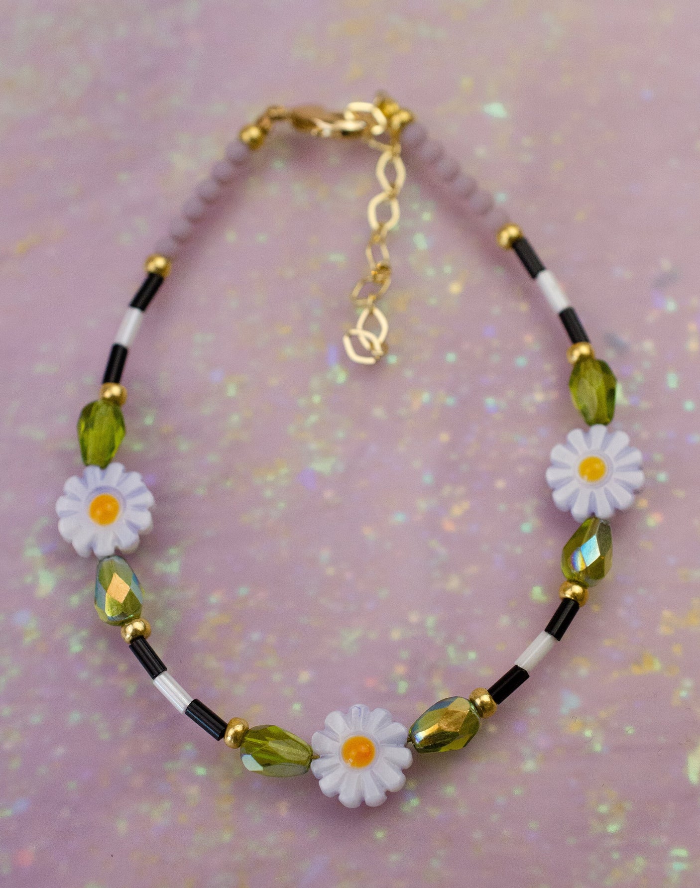 Lavender Daisy Beaded Bracelet