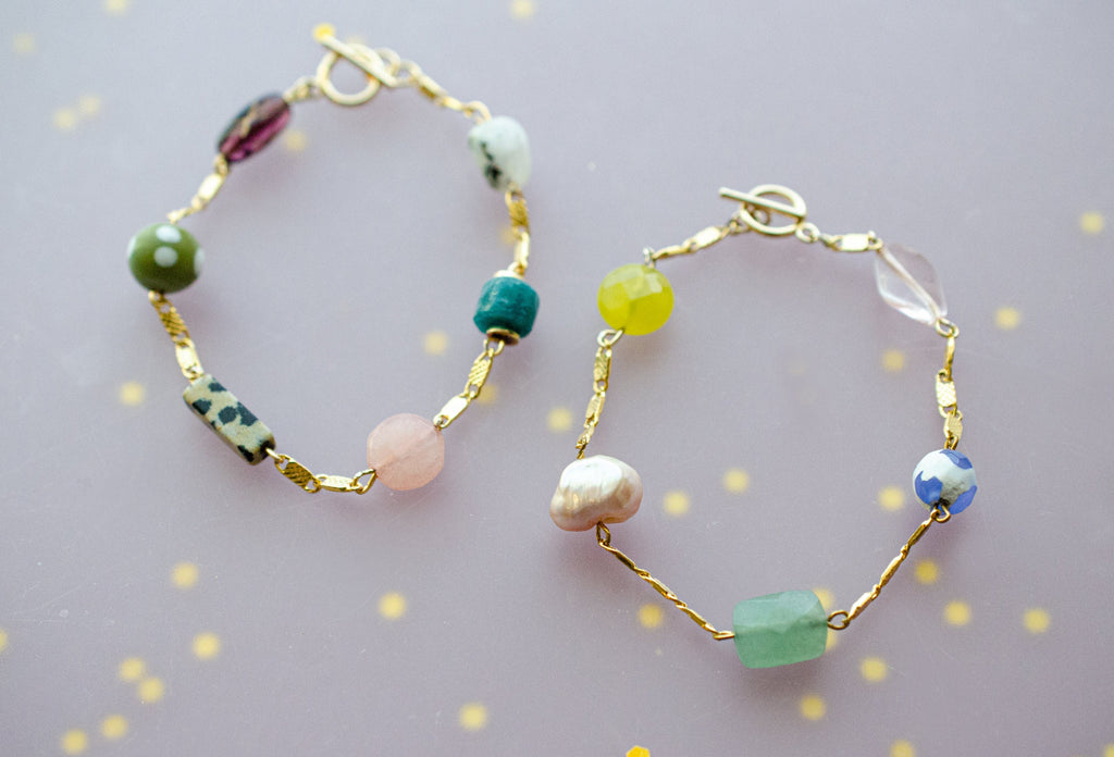 Colorful beaded chain bracelet,Gemstone charm bracelet, charm bracelet, pearl bracelet, dainty gold bracelet, natural stone bracelet,