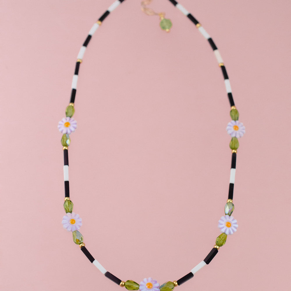 Daisy Beaded Necklace