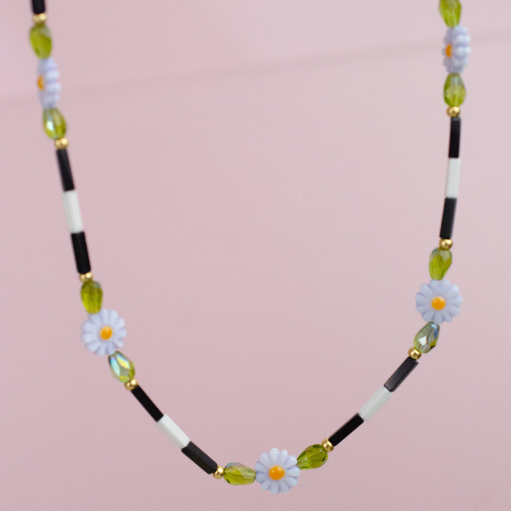 Daisy Beaded Necklace