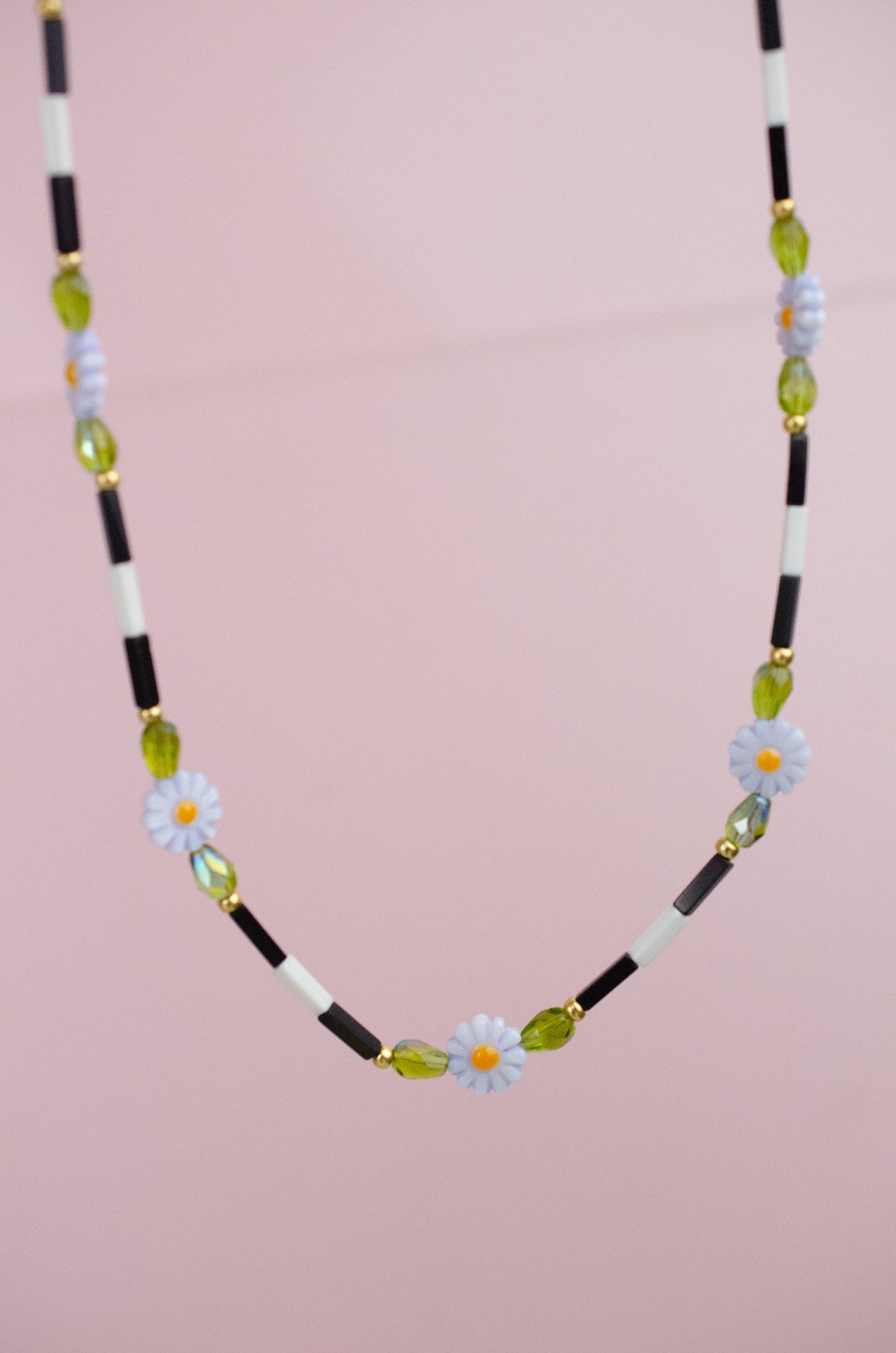 Daisy Beaded Necklace